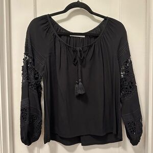 ASTR the Label Black Crochet Balloon Sleeve Peasant Blouse small